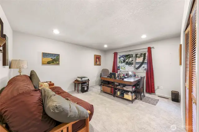 Main Floor 2nd Bedroom