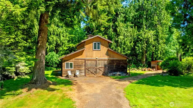 36' x 36' barn is a dream!