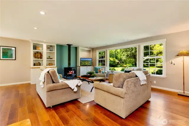 Cozy wood stove provides warmth & ambiance!