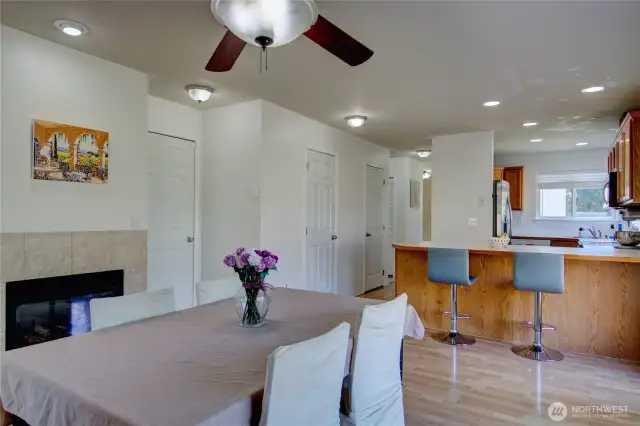 Great flow into the kitchen