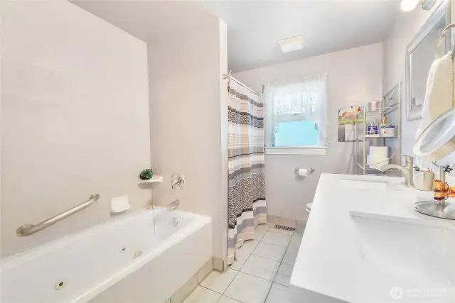 5-piece Primary Bath