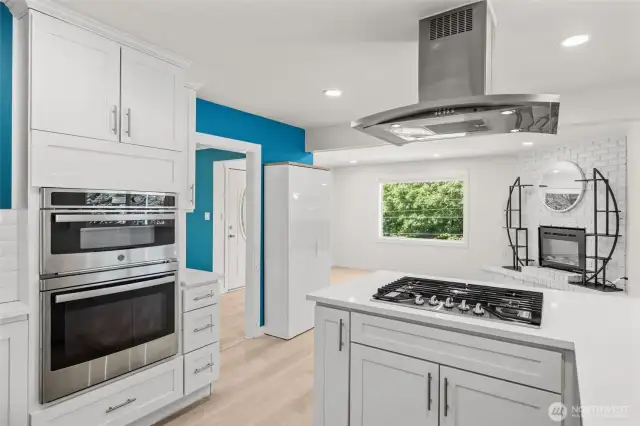 Updated Kitchen with new appliances