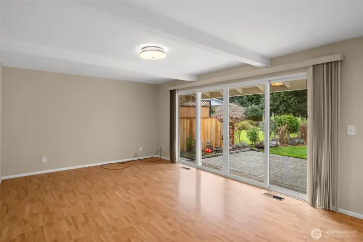 Living room #2 - sliding doors out to Patio (golf course view)