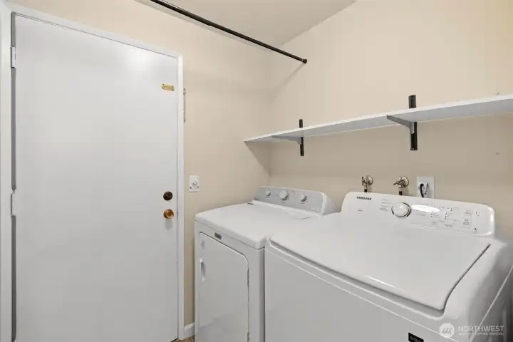 Laundry room - door to outside of house on side