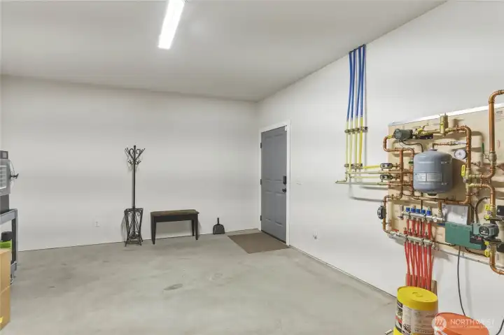 Below grade storage room