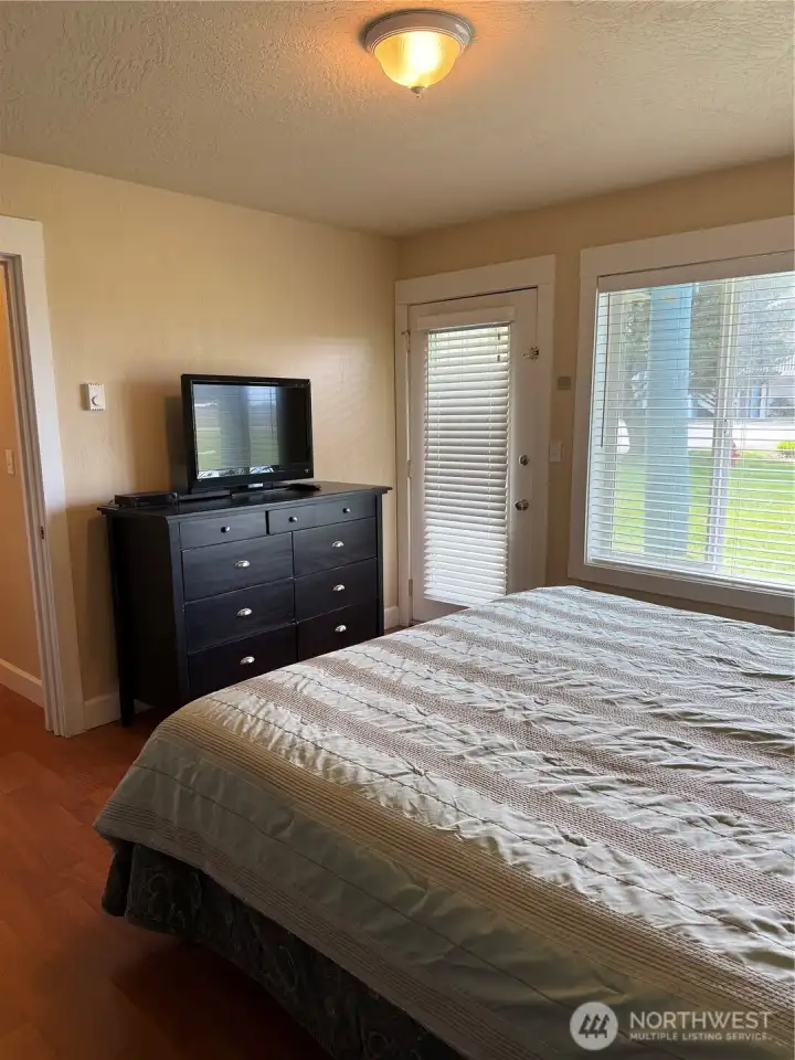 Studio looking to patio door