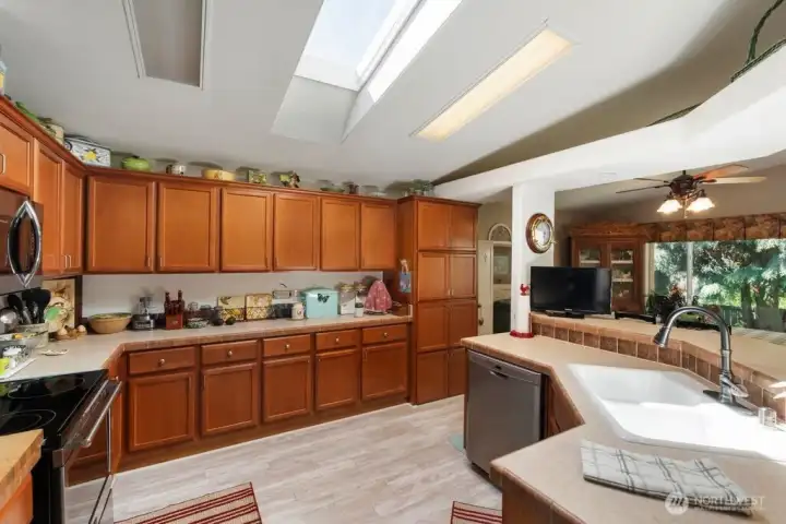 Spacious kitchen