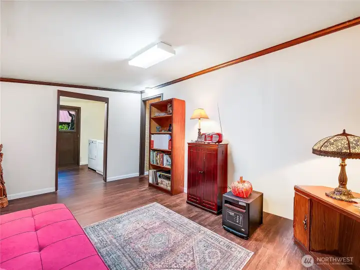 Bonus space lookin into laundry room and pantry storage, great for bringing in groceries! Also with outside access to morning garden Bonus space lookin into laundry room and pantry storage, great for bringing in groceries! Also with outside access to morning garden