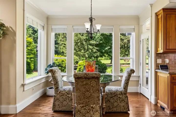 Breakfast Nook in the Gourmet Kitchen