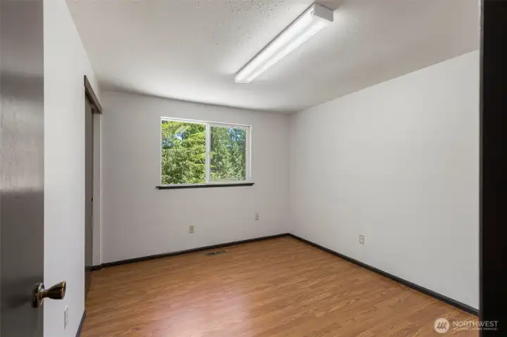 Additional bedroom ideal for guests, hobbies, or a home office.