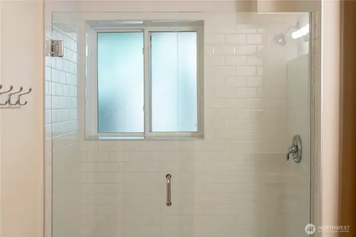 MIL shower