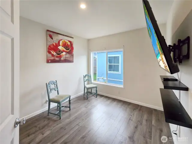 2nd Bedroom