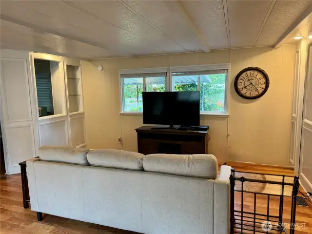 All furniture included
