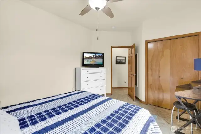 2nd Guest Bedroom