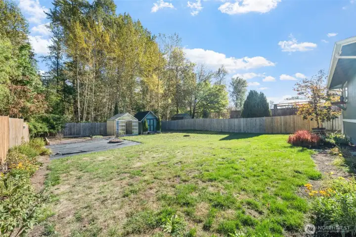 Level yard with so many possibilities.