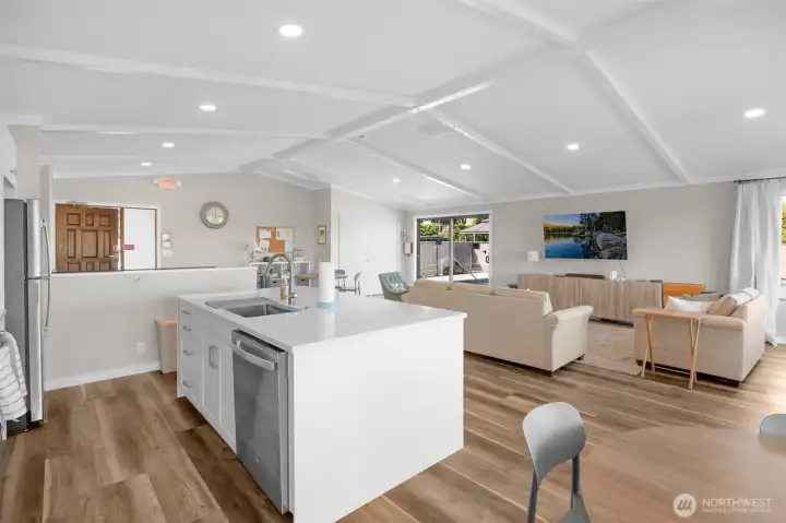 Full Kitchen