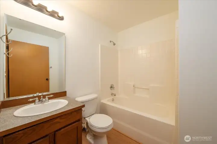 DADU: Full hallway bathroom.