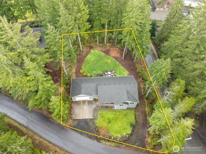 Quiet Corner Lot in Alderbrook