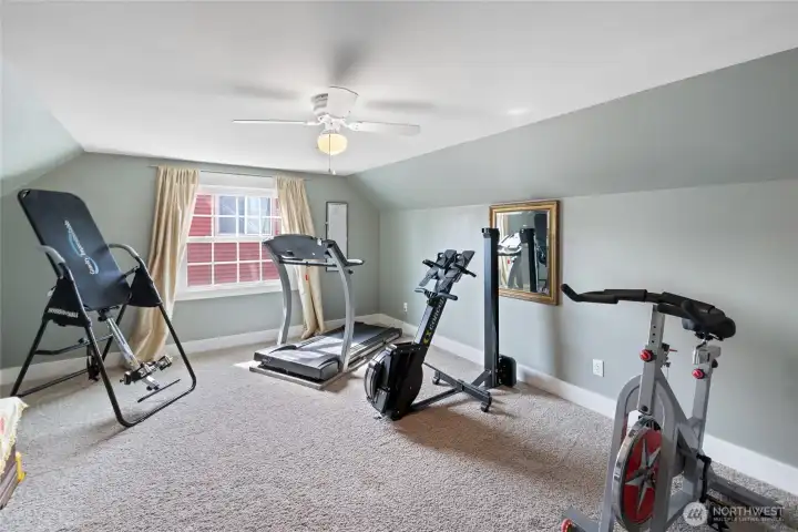 4th bedroom is currently utilized as a gym.