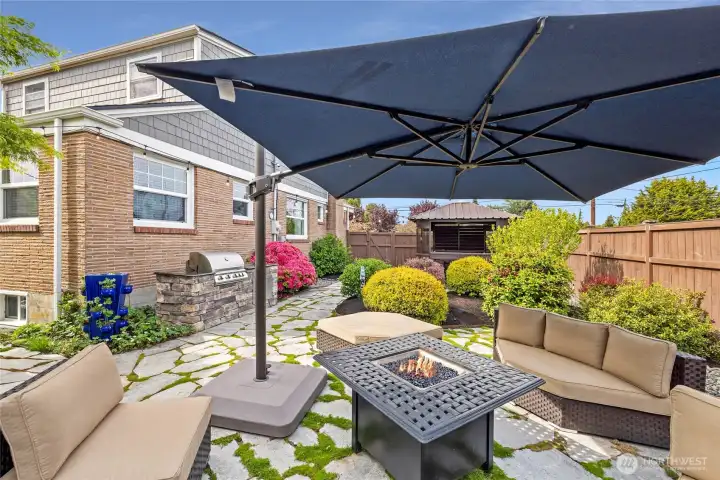 Built in Barbecue convenience with gas hookup.