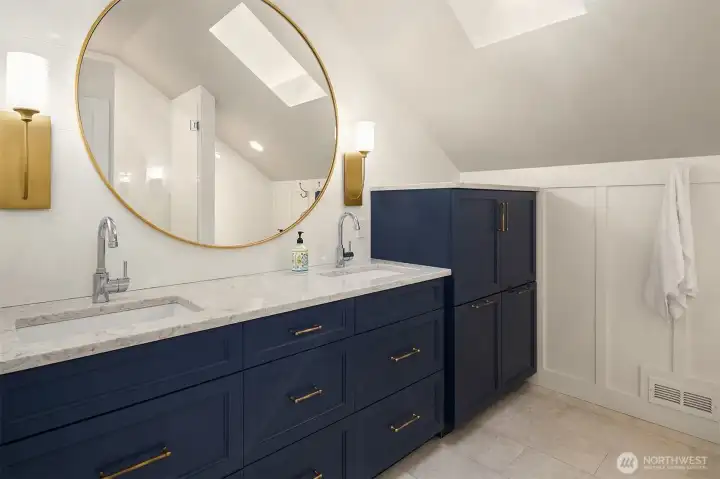 Upstairs 3/4 bathroom #2.