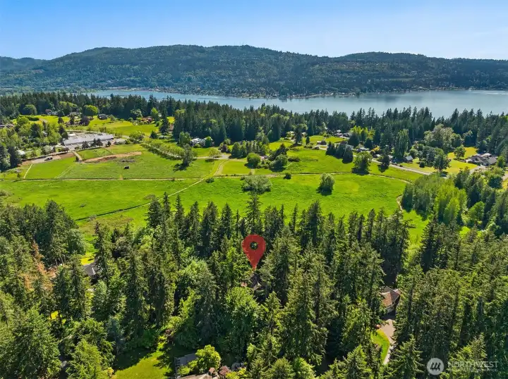 Peaceful, private setting while still minutes to Plateau amenities.