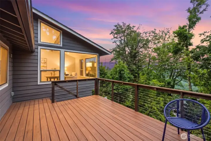 Twilight Deck with Greenbelt Outlook Twilight Deck with Greenbelt Outlook