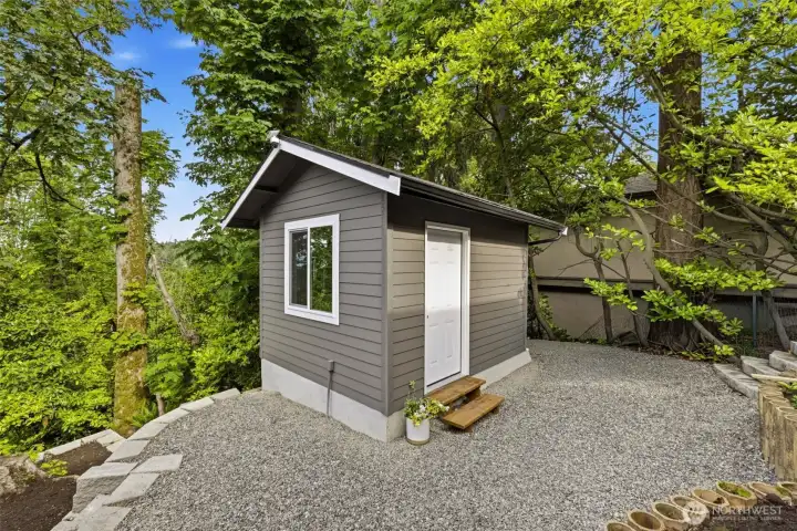 Bonus Outdoor Insulated Cabin Surrounded by Greenery Bonus Outdoor Insulated Cabin Surrounded by Greenery