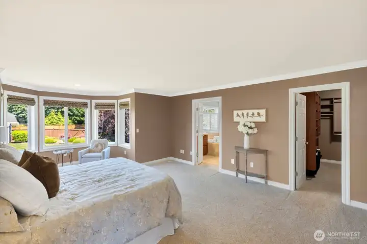 Generously sized primary suite with sitting area. Generously sized primary suite with sitting area.