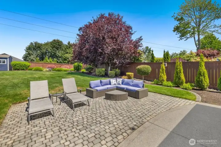 Custom Pavers add additional space to patio. Custom Pavers add additional space to patio.