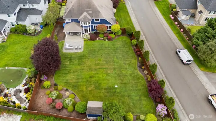 Fully fenced yard with mature, low maintenance landscape and irrigation! Fully fenced yard with mature, low maintenance landscape and irrigation!