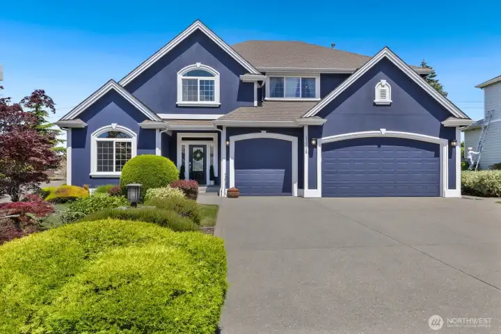 Stunning Zetterberg custom home! Stunning Zetterberg custom home!