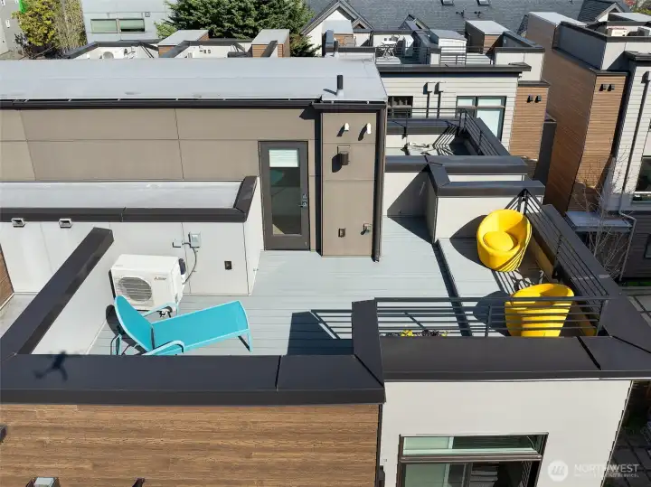 Spacious roof-top deck perfect for long summer evenings