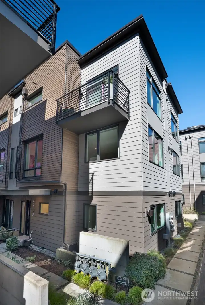 2020-built project with in a great neighborhood