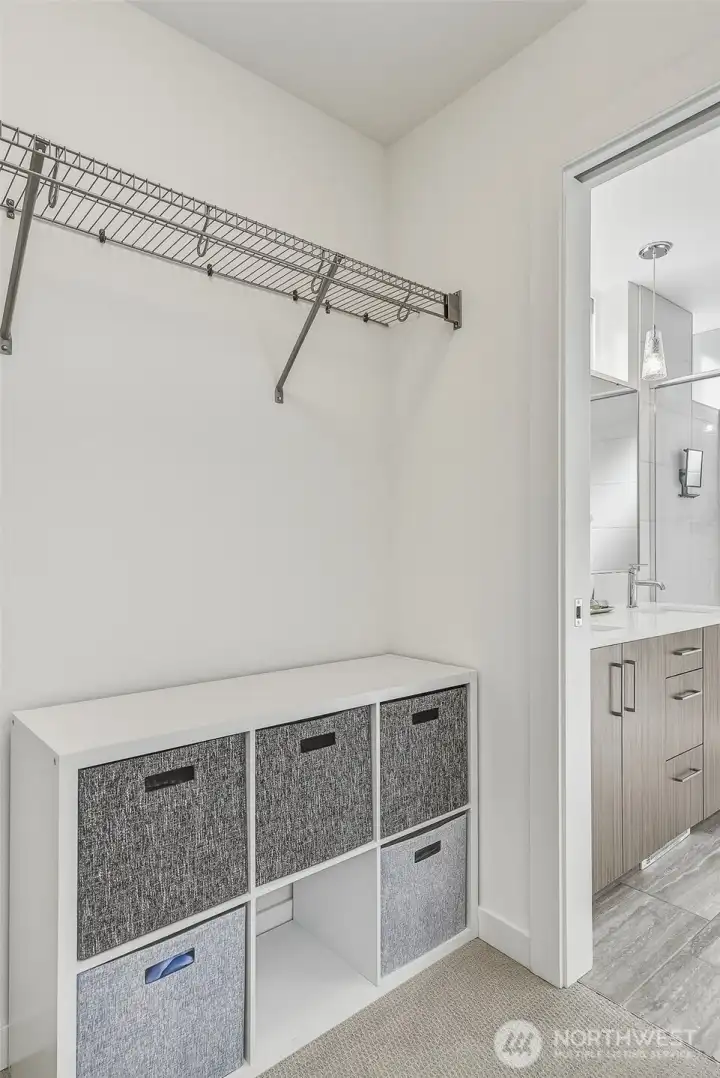 Walk-in closet