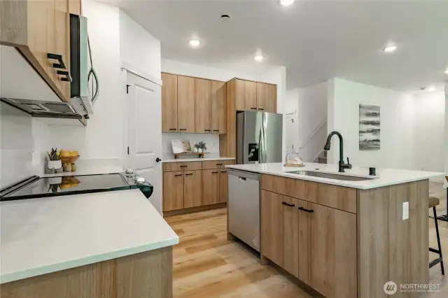 Photos shown are of a similar floor plan previously built in a different neighborhood (The Ridge in Blaine). Finishes and features may vary. Some items pictured reflect buyer-selected upgrades which are not included in the base price and may be added at an additional cost.