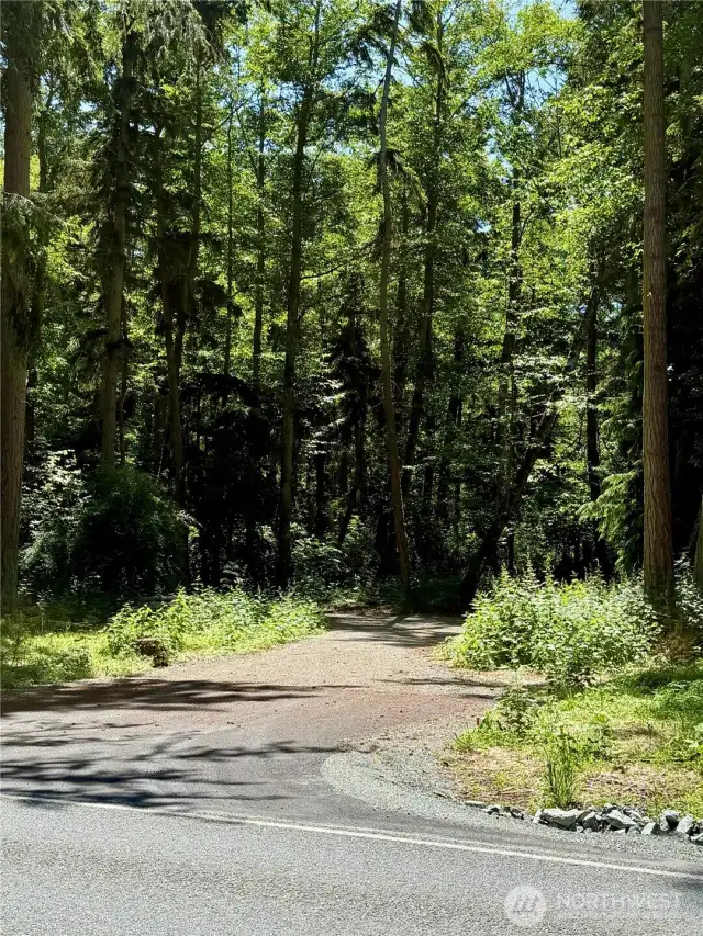 Newly paved turn-off from SR 20.