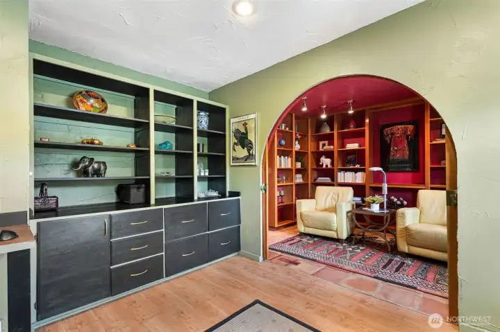Office-Potential 4th bedroom