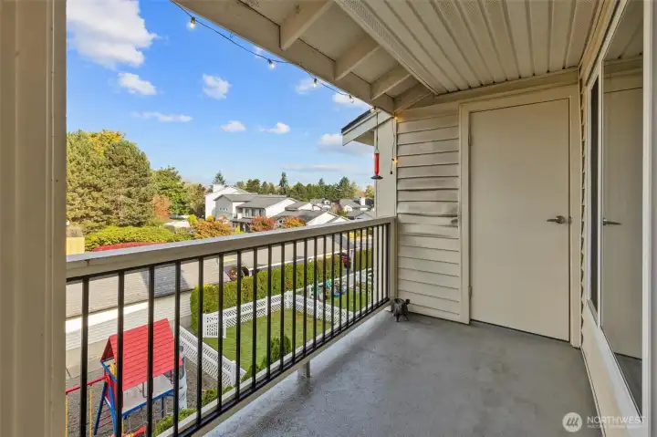 Private balcony w/ territorial view
