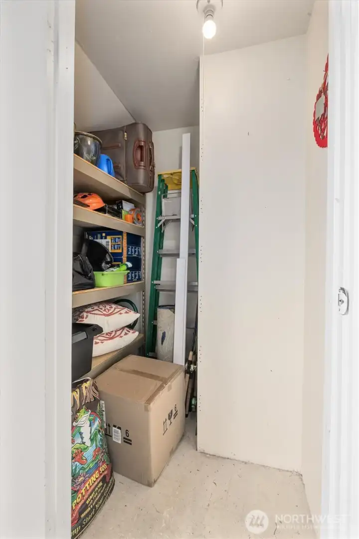 Storage closet on the deck.