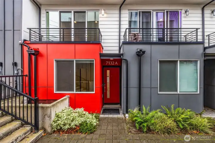 Welcome to 7132A Beacon Ave S!