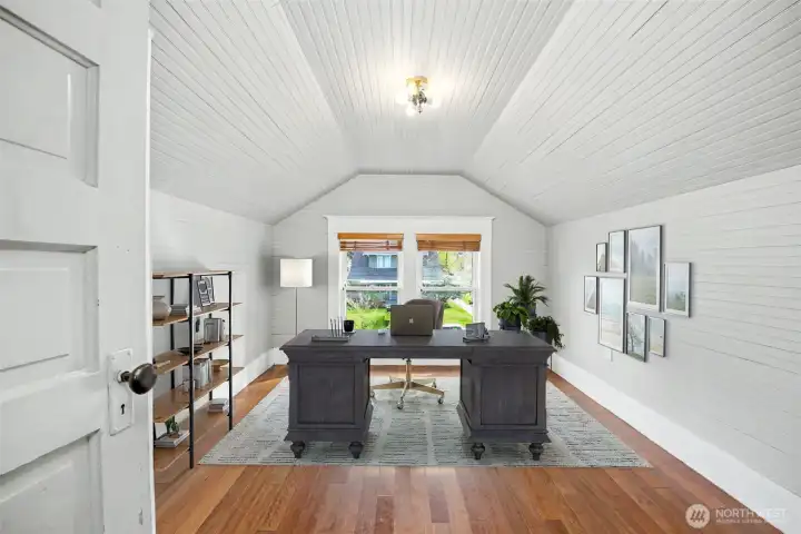 2nd Floor Office or extra room