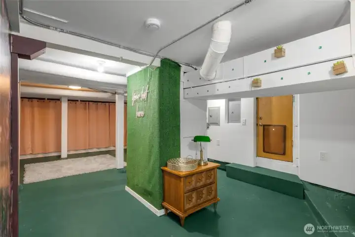 Tons of storage, or versatile flex space.