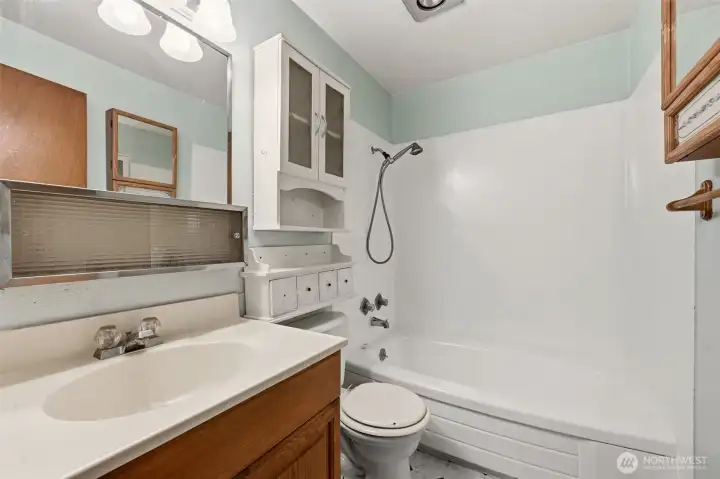 This 2 bedroom unit offers a full bathroom.