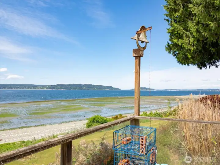 Beauty and inspiration are a given, thanks to the exquisite views from the back deck. Beauty and inspiration are a given, thanks to the exquisite views from the back deck.