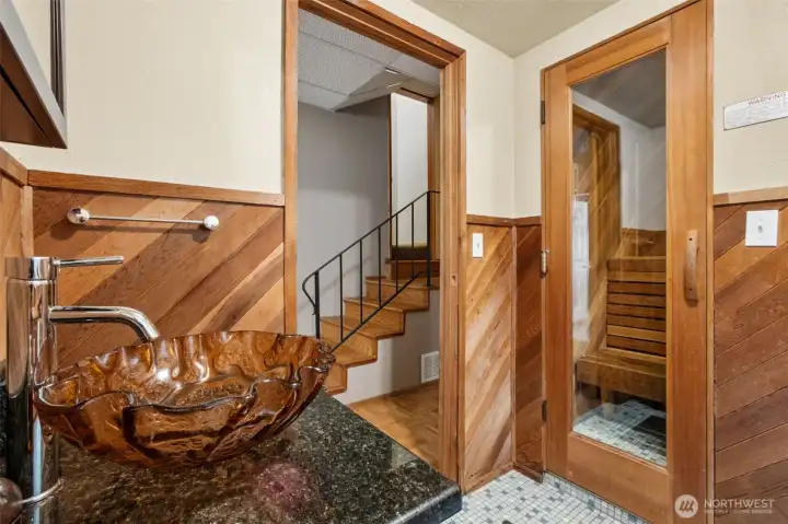 MIL Guest bath with Sauna