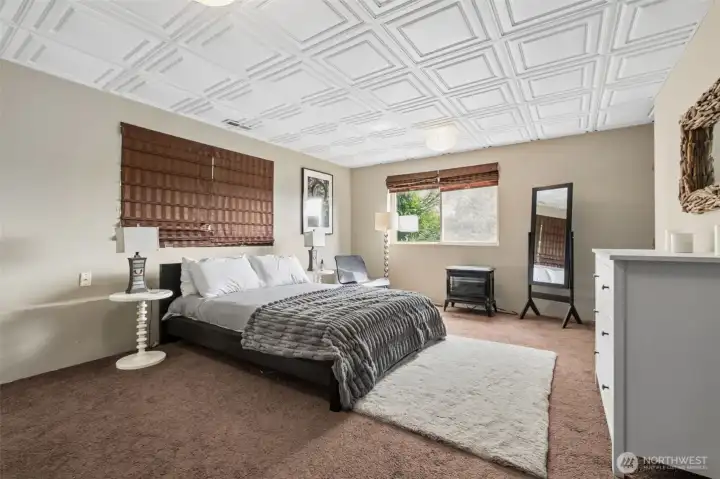 MIL Guest room 2