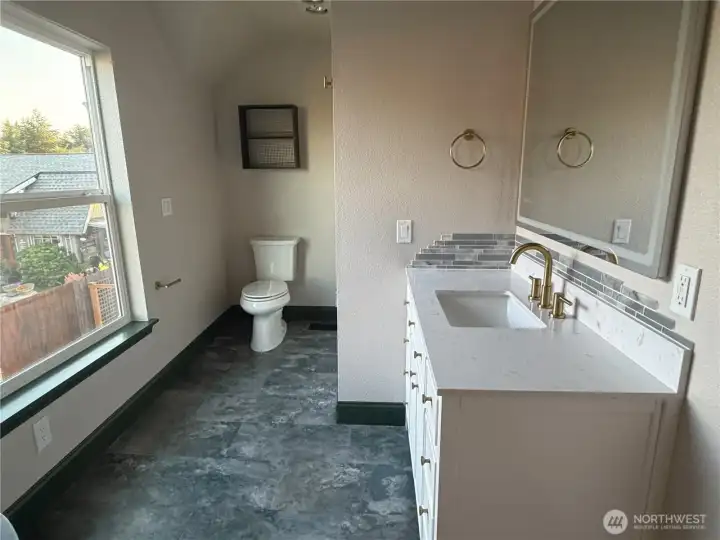 Primary full bathroom upstairs Primary full bathroom upstairs