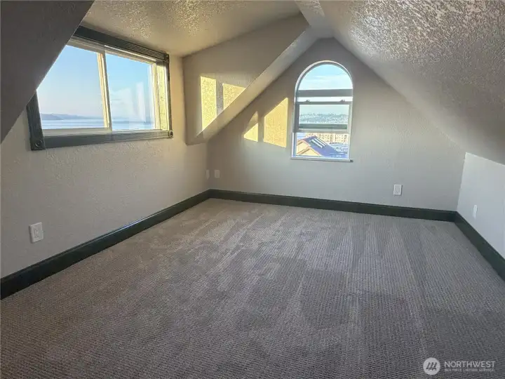 Large upper level room with character! Large upper level room with character!