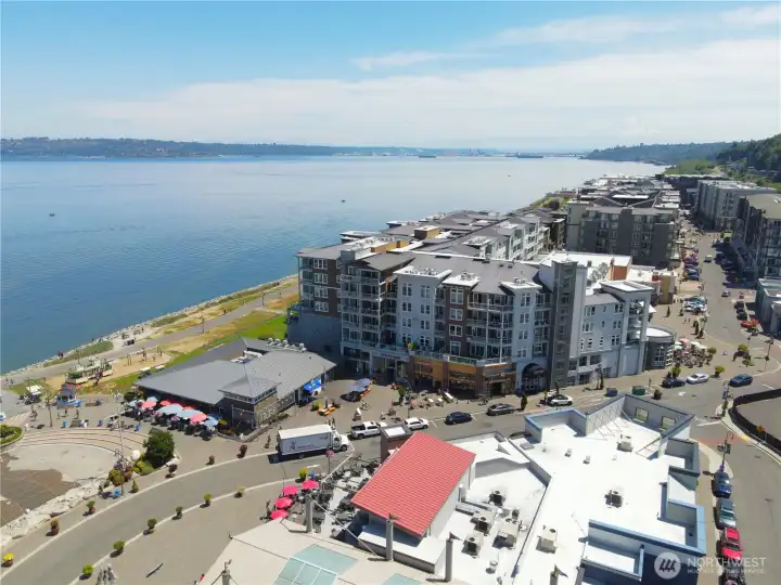 Walk just minutes down the hill to bustling Point Ruston waterfront! Walk just minutes down the hill to bustling Point Ruston waterfront!